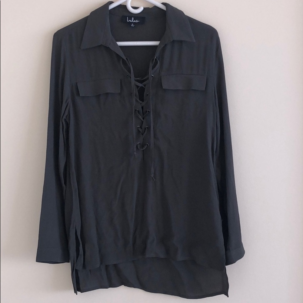 Lulu’s Lace Front Collared Blouse